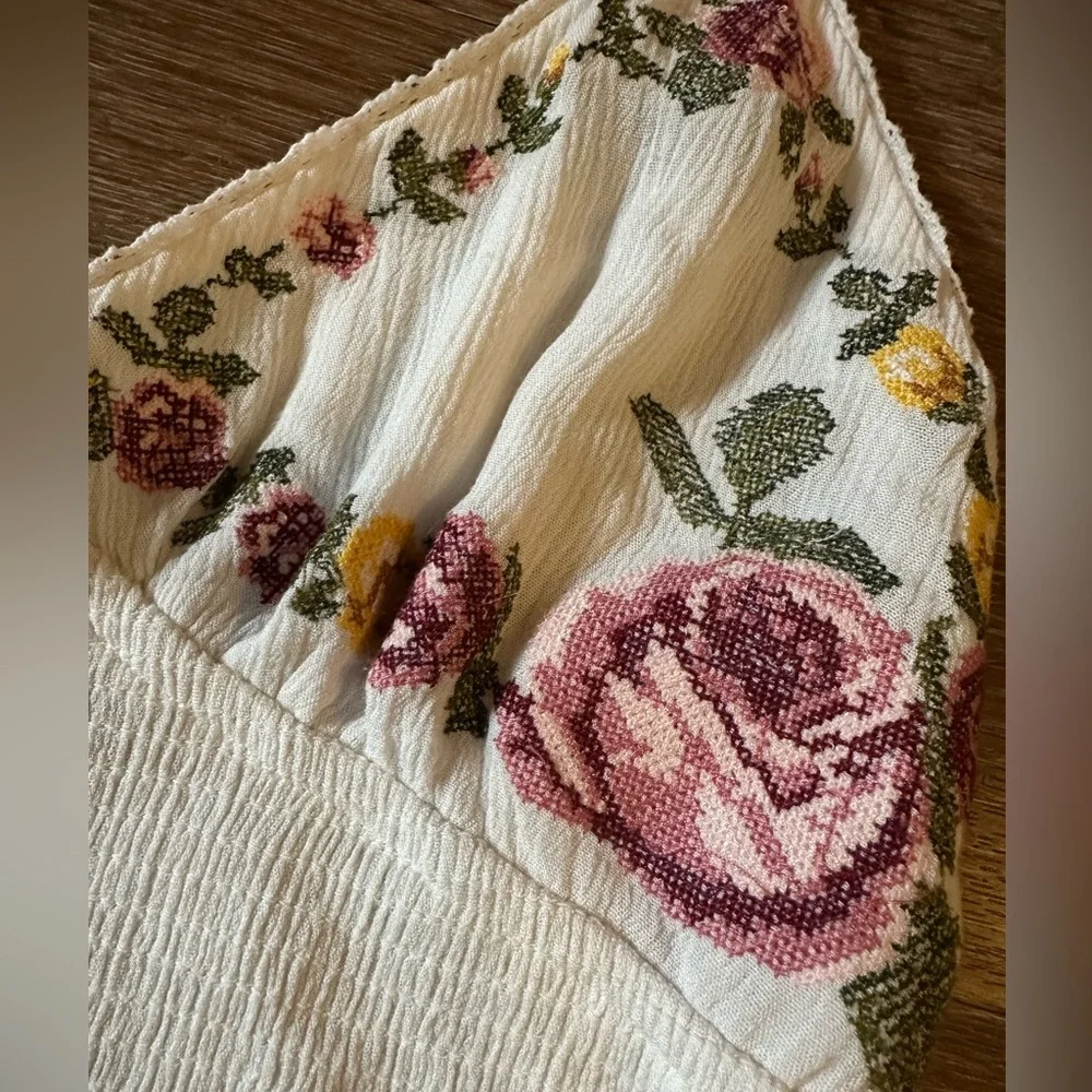 Forever 21 White Maxi Dress with Pink Floral Embroidery - Picture 3 of 4